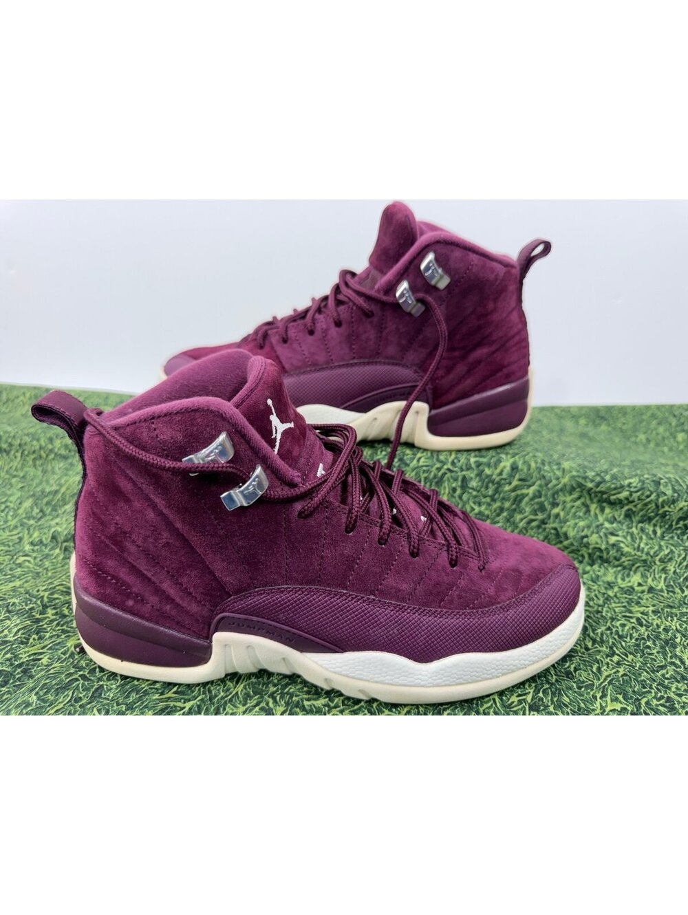 Jordan Retro 12 Bourdeaux (GS) Size 6.5Y sneakers
